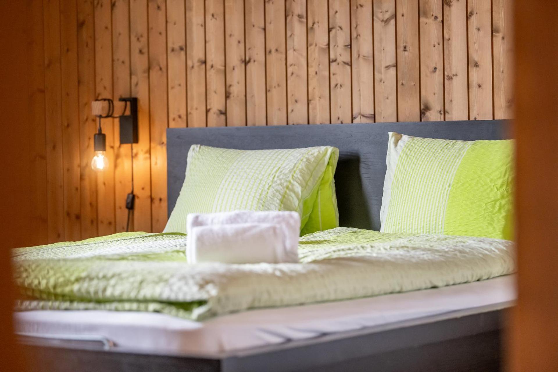 Half Chalet With Garden & Balcony - 2' To Ski Bus Laax Exterior foto